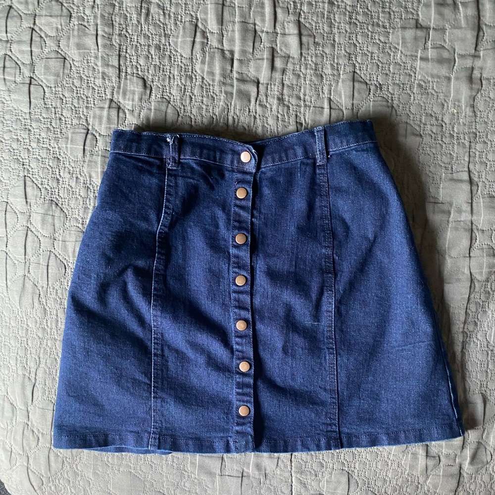 Forever 21 button up skirt